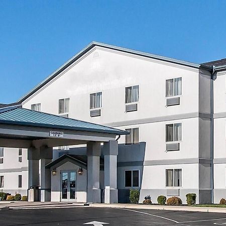 Bluffton Inn & Suites Exterior photo