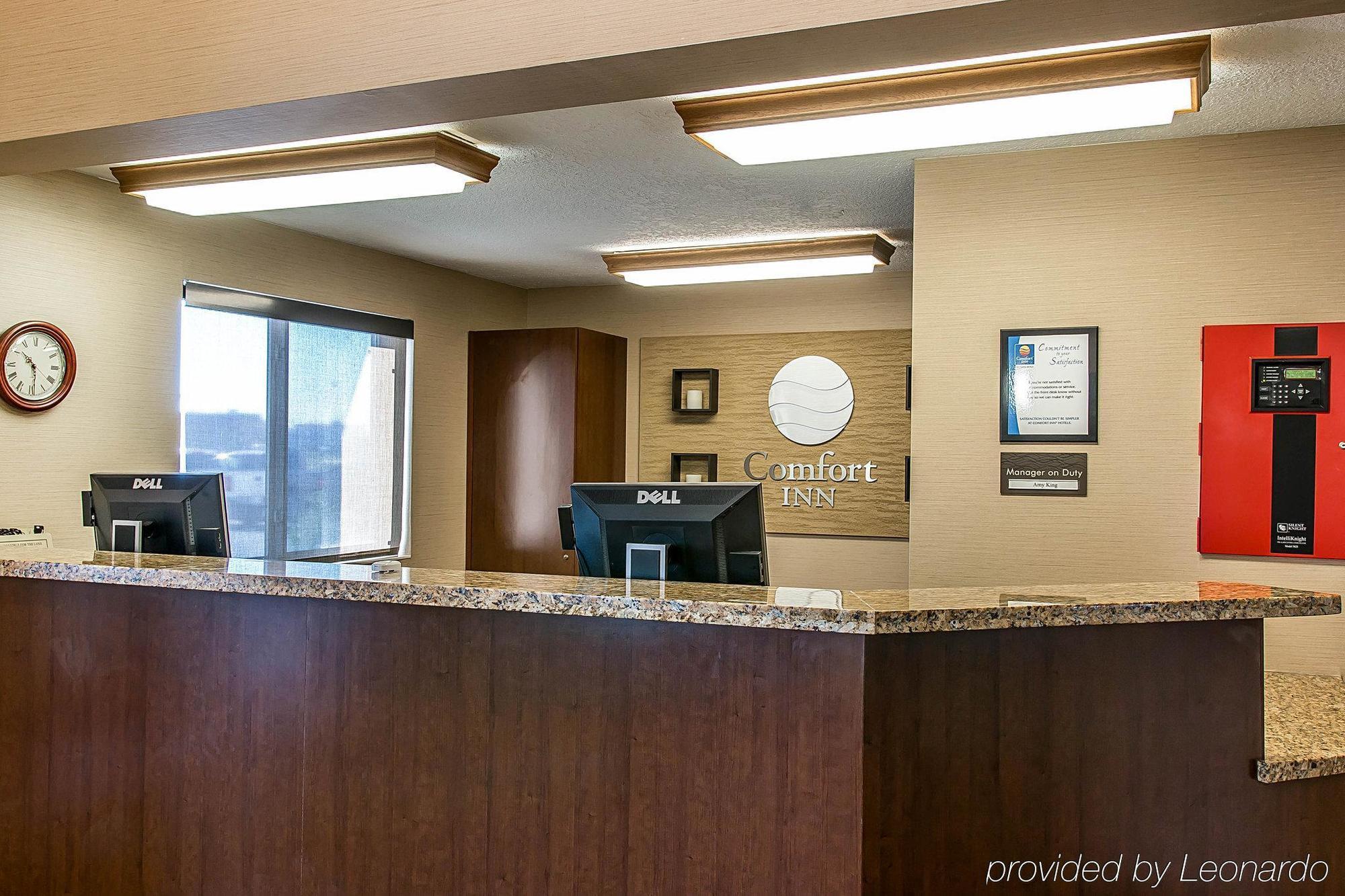 Bluffton Inn & Suites Exterior photo